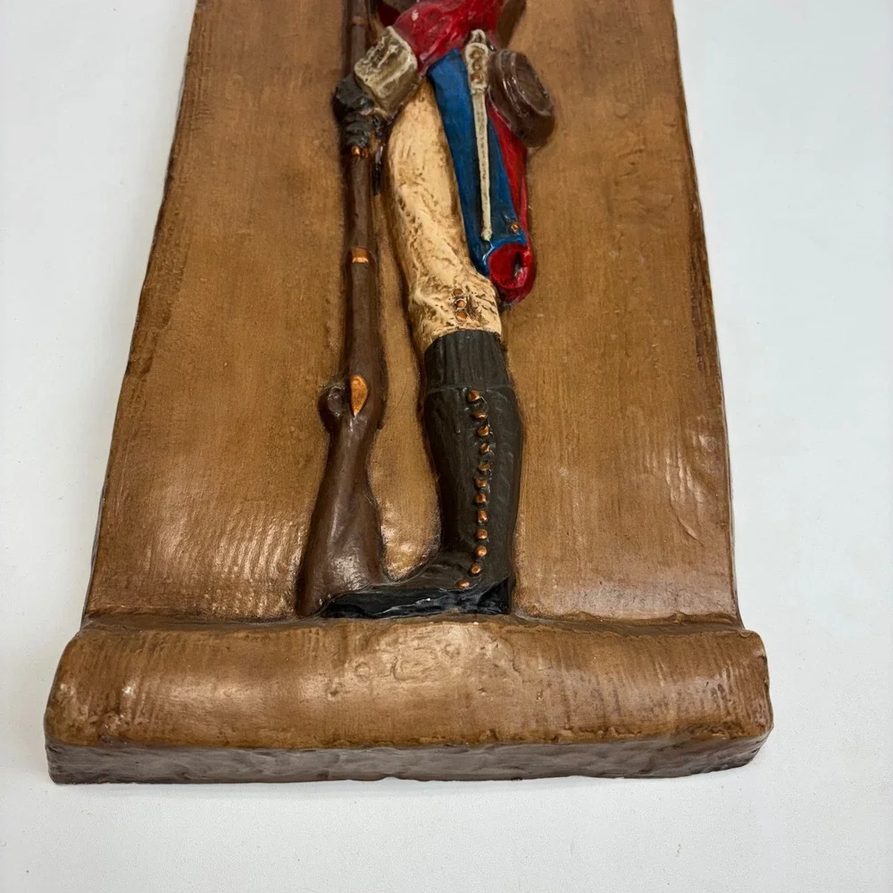 Vintage Redcoat Soldier Wall‎ Plaque Art Large 20